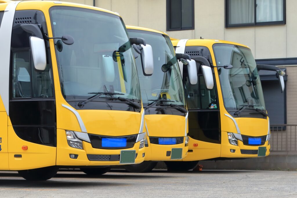 貸切バスで合宿送迎をスムーズに！料金相場・車種選び・予約のコツを解説