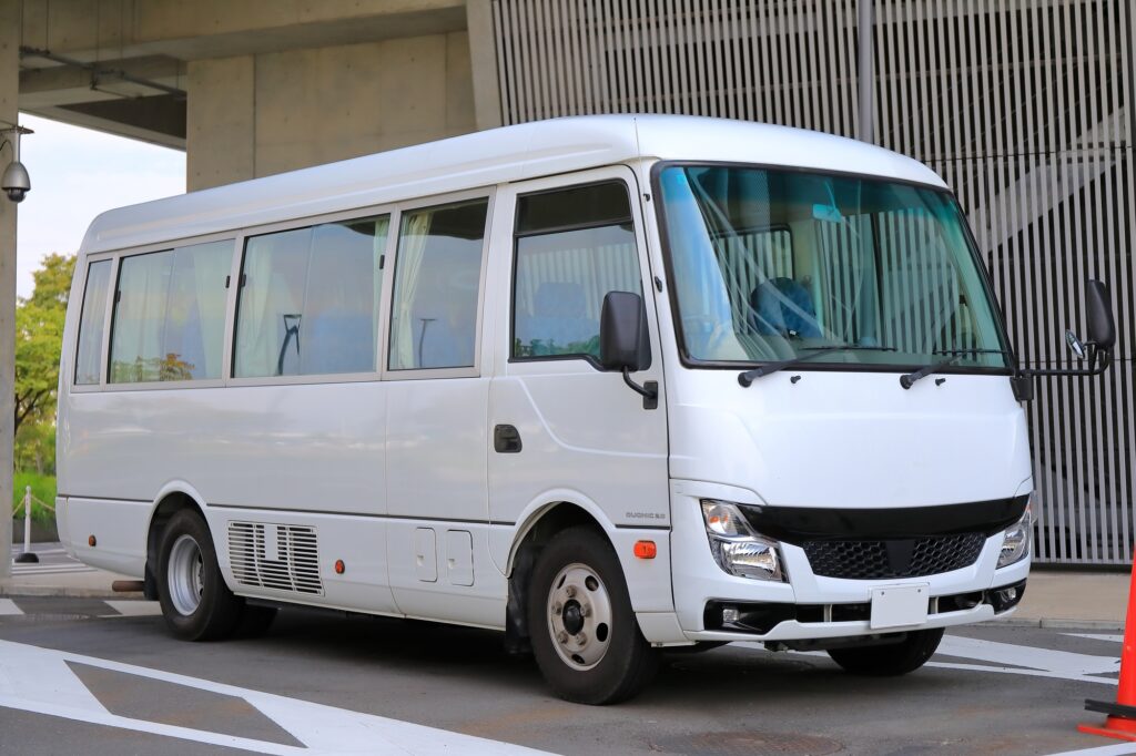 葬式・法事の送迎は貸切バスがおすすめ！利用する方法とメリットを解説